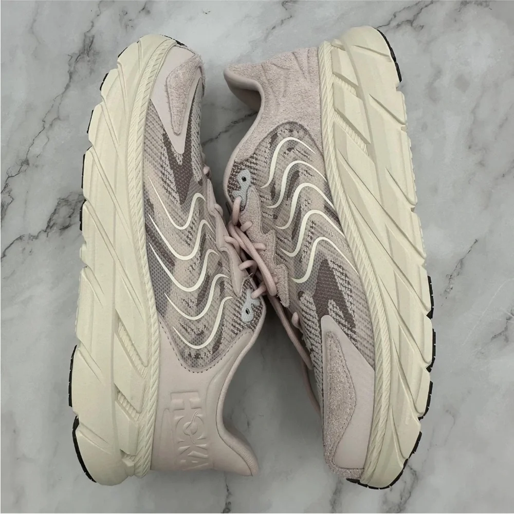 NEW Hoka One One Clifton LS Shoes Mens Size 12 Cream Blush Running Sneakers